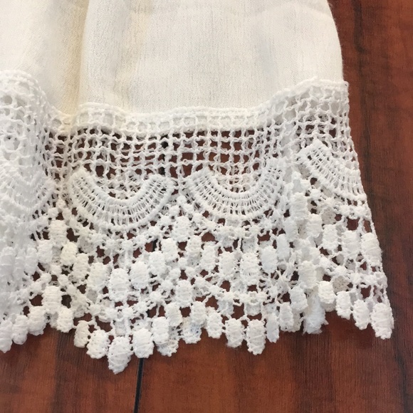 Forgotten Grace lace top - Picture 4 of 10